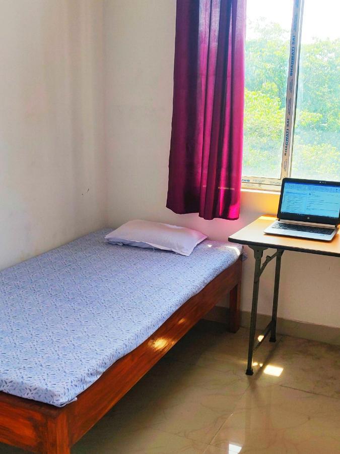 Cupidtrails Backpacker'S Penthouse Hotel กูวาฮาติ ห้อง รูปภาพ