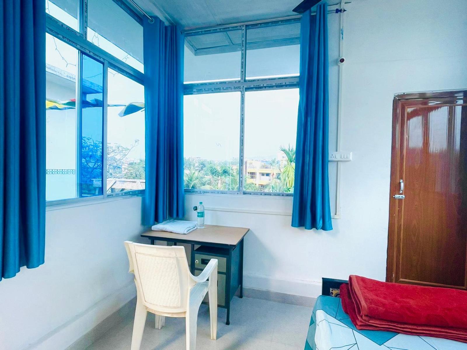 Cupidtrails Backpacker'S Penthouse Hotel กูวาฮาติ ภายนอก รูปภาพ